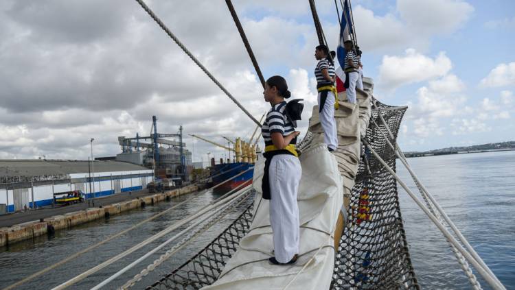 Recife recibió a la fragata ARA “Libertad”