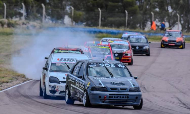 El Puntaltense Ramiro Fernández finalizó la Temporada 2024 en el Turismo Regional