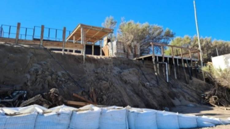 Licitación de una obra para mitigar la erosión de la playa en Pehuen Co