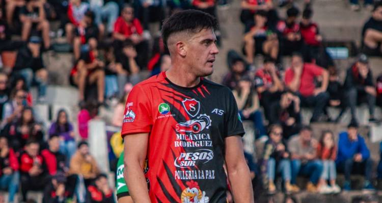 Leandro Jeva y Facundo Carnicero son refuerzos de Libertad de cara al debut en el Torneo Oficial 2025
