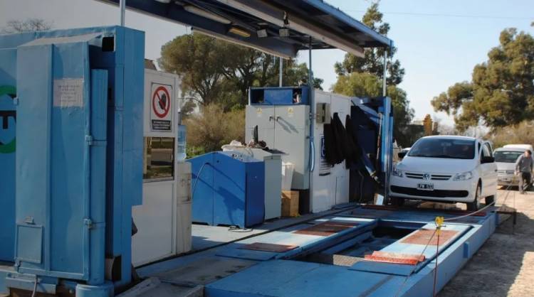 La VTV móvil seguirá en Punta Alta hasta que inauguren la planta fija 