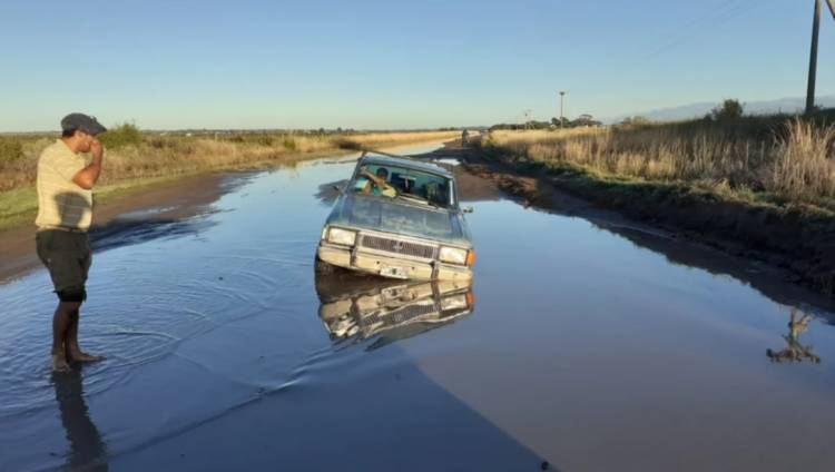 Los productores rosaleños reclaman por la complicada situación en los caminos rurales