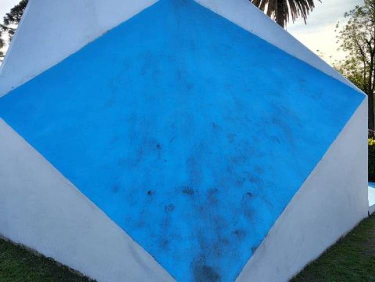 Cuando se daña el patrimonio de todos en la Plaza Belgrano