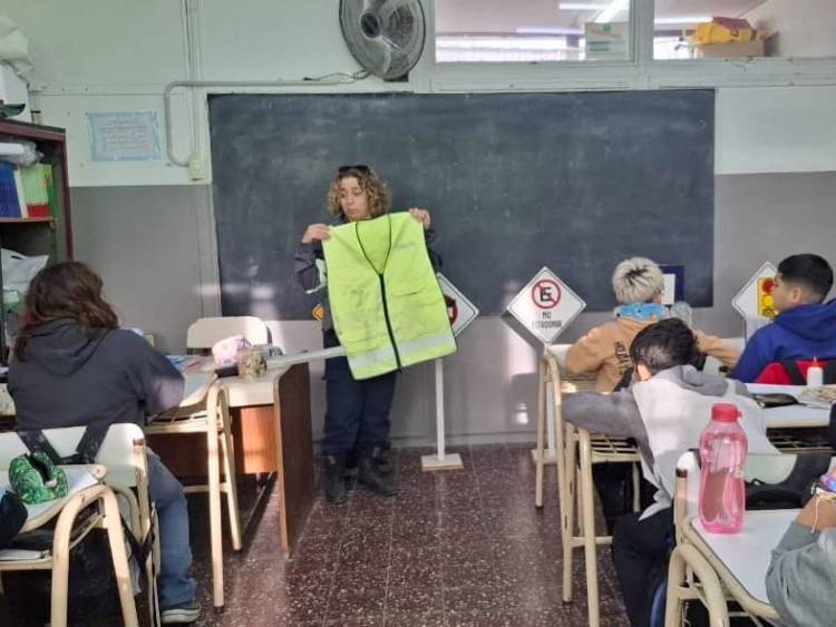 Comenzaron las charlas de educación vial en escuelas de todo el distrito