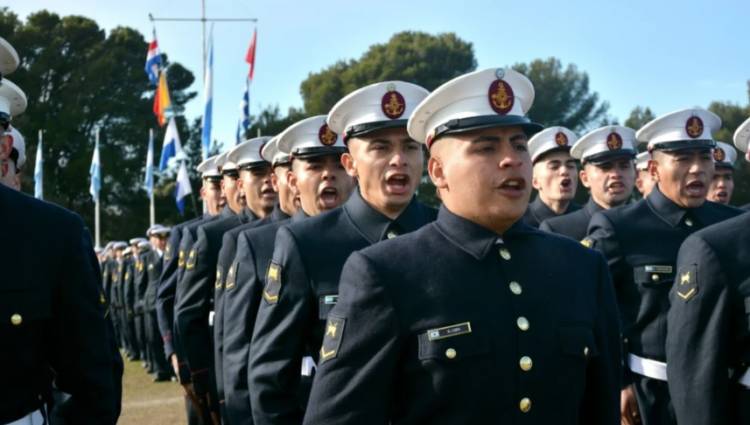 Este viernes se realizará la entrega de espadas y jura a la bandera en la Base Naval Puerto Belgrano