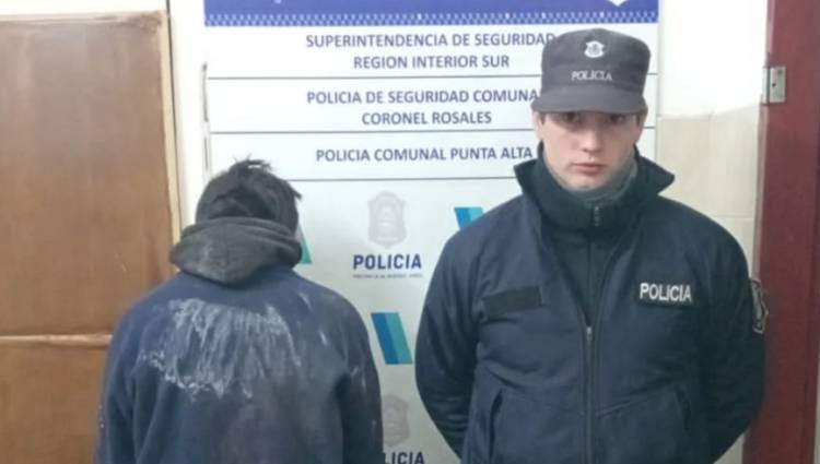 Acusan a un hombre de saltar el paredón de un depósito para entrar a robar
