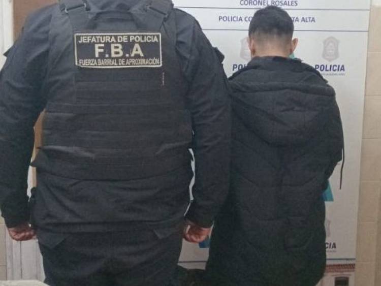 Un hombre intentó esquivar un control policial en moto y fue detenido