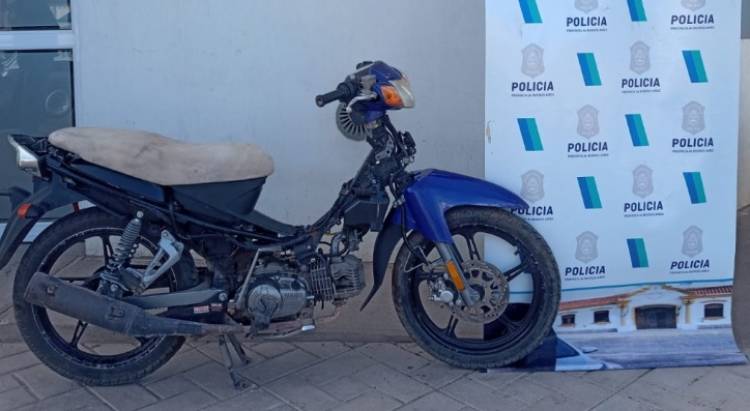 Un hombre fue aprehendido con una moto robada que tenía pedido de secuestro