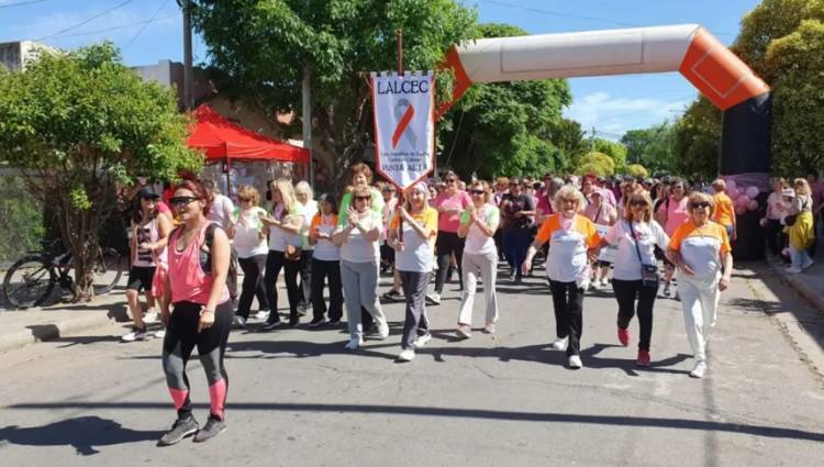 Caminata de LALCEC, asamblea de Veteranos, regalos y auxiliares