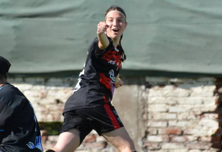 Femenino: Sporting jugará la final de ida por el ascenso ante Empleados de Comercio