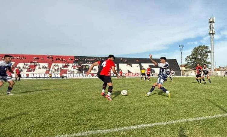 Liga del Sur: Sporting logró quedarse en Primera tras empatar ante Libertad