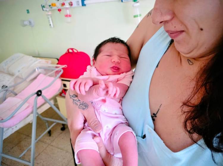 Martina, es la primer bebé del 2026 nacida en Punta Alta