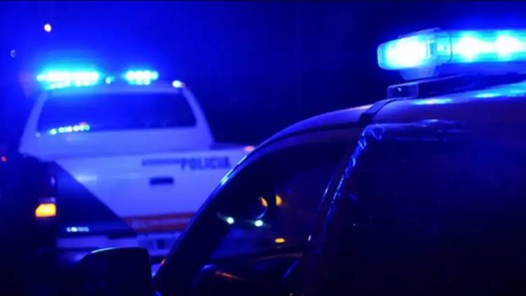 Disparos y fuga por los techos durante un operativo policial en barrio Laura