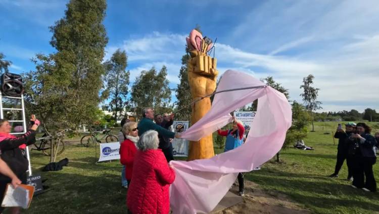 El Paseo de las Mariposas materializa su sueño de llenarse de esculturas