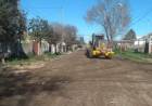 El Municipio de Coronel Rosales trabaja intensamente en calles de tierra de diferentes barrios de la ciudad