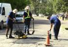 El Municipio de Coronel Rosales continúa con los trabajos de bacheos tercerizados en una cooperativa