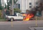 Una camioneta se incendió a metros de una estación de servicio