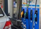 Mayo llegó con una baja en el precio de los combustibles