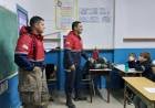 Bomberos Voluntarios de Punta Alta visitan escuelas capacitando a los alumnos para prevenir incendios