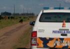 Aprehendieron a 4 hombres que iban en un auto con 2 Ñandúes y 4 Galgos