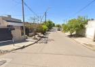 Vecinos de un sector de la ciudad aseguran que sienten un fuerte olor a acetona que sale de sus cloacas