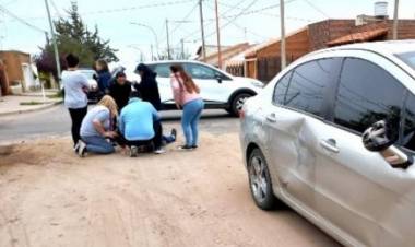 Accidente de tránsito en la esquina de 25 de Mayo y Quintana