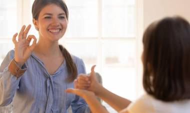 Concejales buscan implementar la Lengua de Señas en el sistema educativo bonaerense