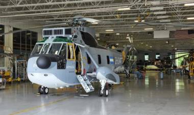 La Base Aero Naval Espora sumó dos  helicópteros Sea King para operar en el Mar Argentino