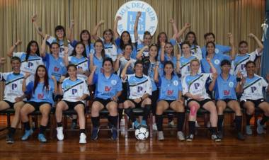Se viene el debut del seleccionado de fútbol femenino de la Liga del Sur