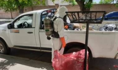 Finalmente la Policía Ecológica y Región Sanitaria pararon la camioneta municipal que llevaba residuos patológicos