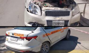 Accidente de tránsito entre un auto y un remis