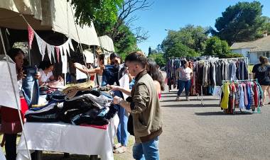 Se realizó la Gran Feria Solidaria de la Obra Taller Stella Maris en Puerto Belgrano
