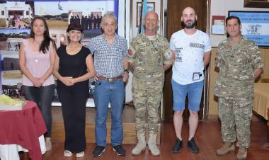 En Puerto Belgrano se entregaron los premios del concurso de fotografía nocturna