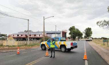 Accidente de tránsito entre una moto y un auto en ruta 229