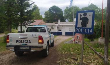 Un hombre aprehendido por tenencia ilegítima de arma y amenazas en Pehuen Co