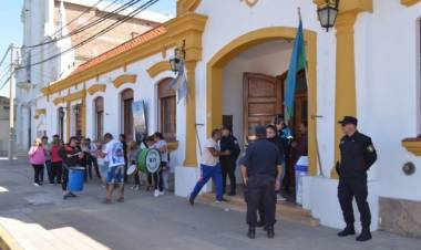 No hay acuerdo entre el Municipio y el Sindicato, continuan las medidas de fuerza