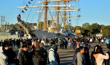 Este domingo se podrá visitar la Fragata Libertad en Puerto Belgrano