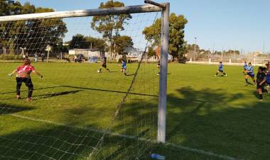 Femenino: FC Puerto Belgrano cayó 6 a 0 frente a Municipales en Bahía Blanca