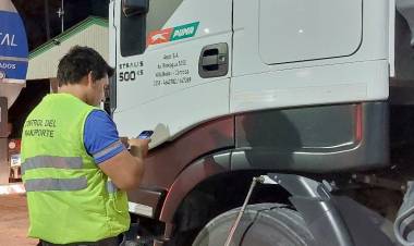 En el primer cuatrimestre de 2023 la CNRT aplicó más de 200 multas y secuestró 95 unidades en la región