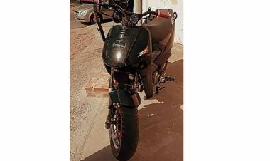 Se busca una moto que fue robada en el Barrio Centenario