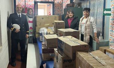 El Arsenal Naval Puerto Belgrano entregó alimentos no perecederos a una escuela bahiense
