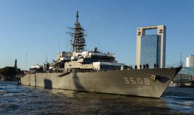 Buques de la Marina de Autodefensa del Japón arribaron al puerto de Buenos Aires