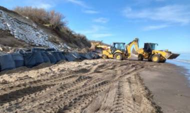 Finalizan los trabajos de refuerzo de la protección del frente en el sector de La Barraca de Pehuen Co