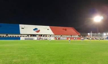 Rosario Puerto Belgrano volverá a jugar de noche luego de 20 años