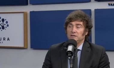 Milei, sobre la obra pública: "No tenemos plata, que los intendentes busquen la forma de financiarla"