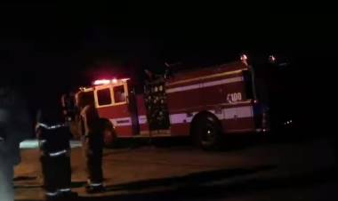 Bomberos Voluntarios acudieron al incendio de una vivienda en Pedro Pico al 1100