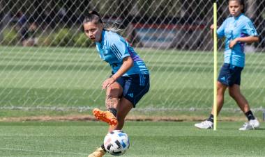 La jugadora puntaltense Julieta Romero realizará una charla sobre fútbol femenino