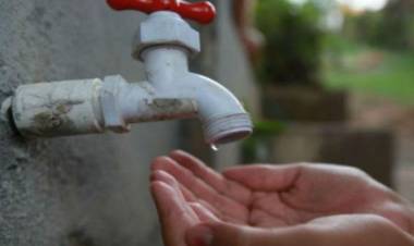 Vecinos que fueron afectados por la falta de agua no pagarán las facturas 
