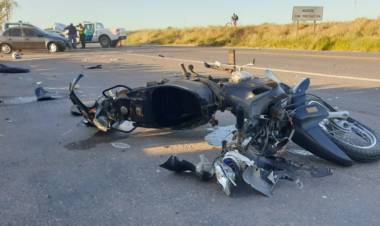 Accidente de tránsito en ruta 229 entre una moto y un auto