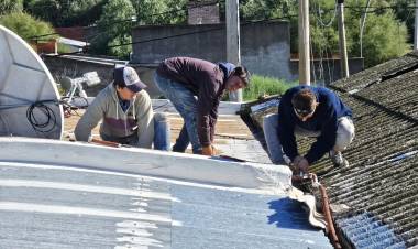 Comenzó la reparación de escuelas dañadas por el temporal con más de 100 millones de pesos